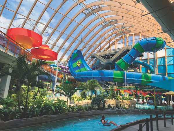 Indoor waterpark photo 4