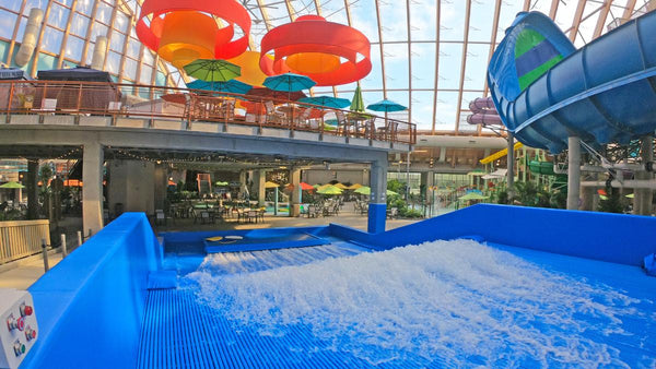 Indoor waterpark photo 3