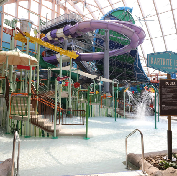 Indoor waterpark photo 5